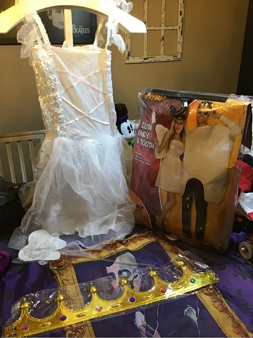 Spirit Halloween tooth fairy & tooth couple costume unisex one size